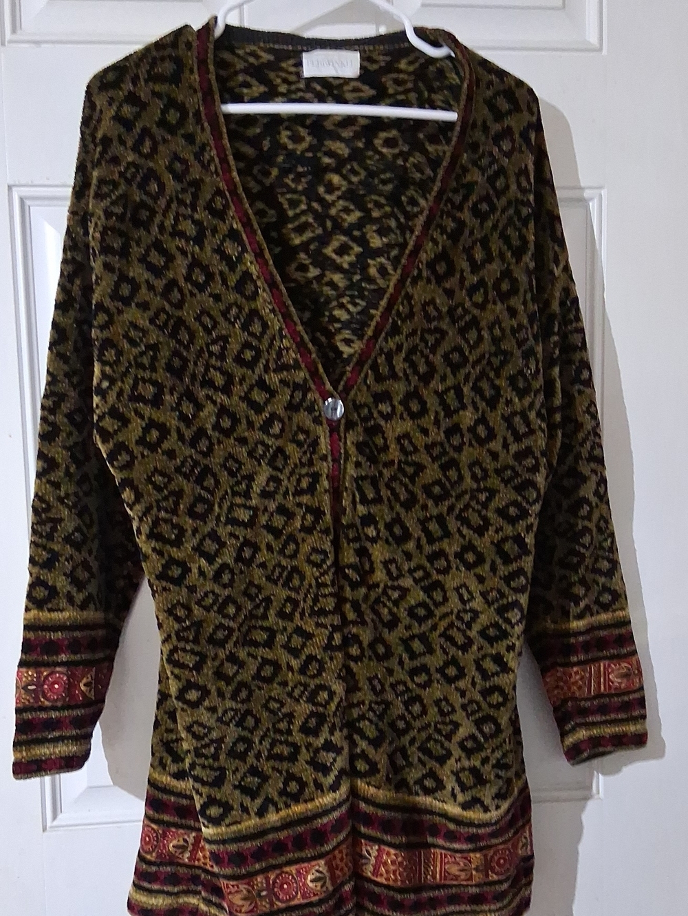Periwinkle by Barlow Olive Green & Black Patterned V-Neck Cardigan